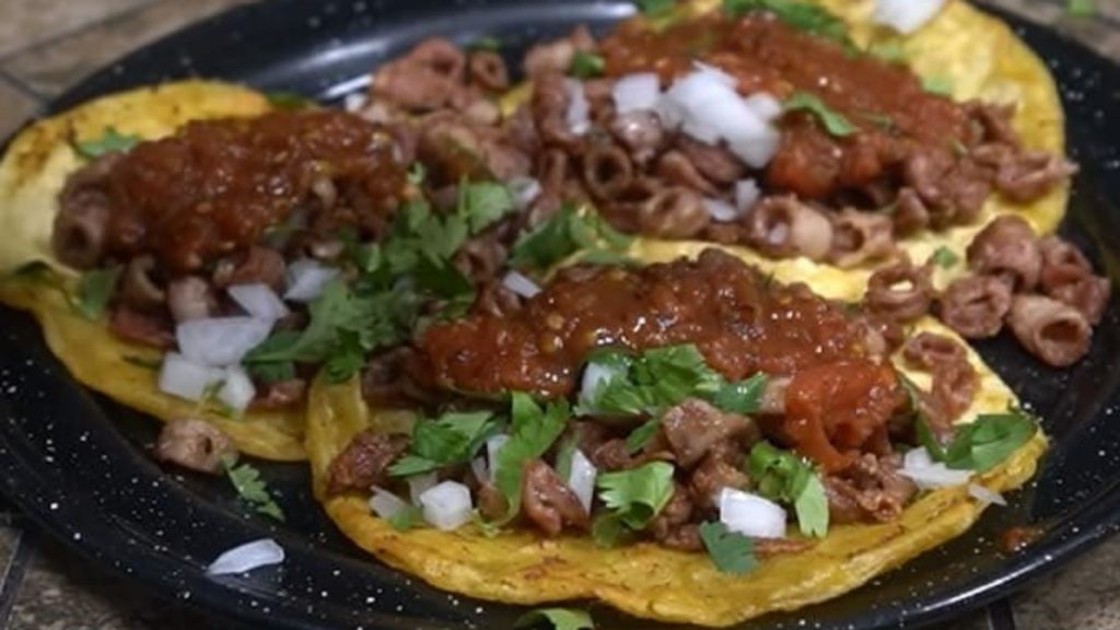 Taste Atlas señala estas siete comidas callejeras como las peores de México
